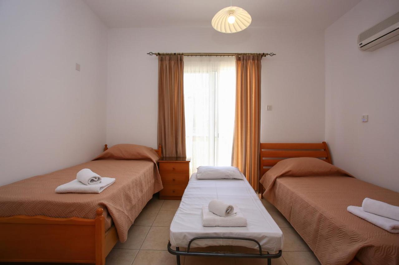 Star House Paphos Exterior foto
