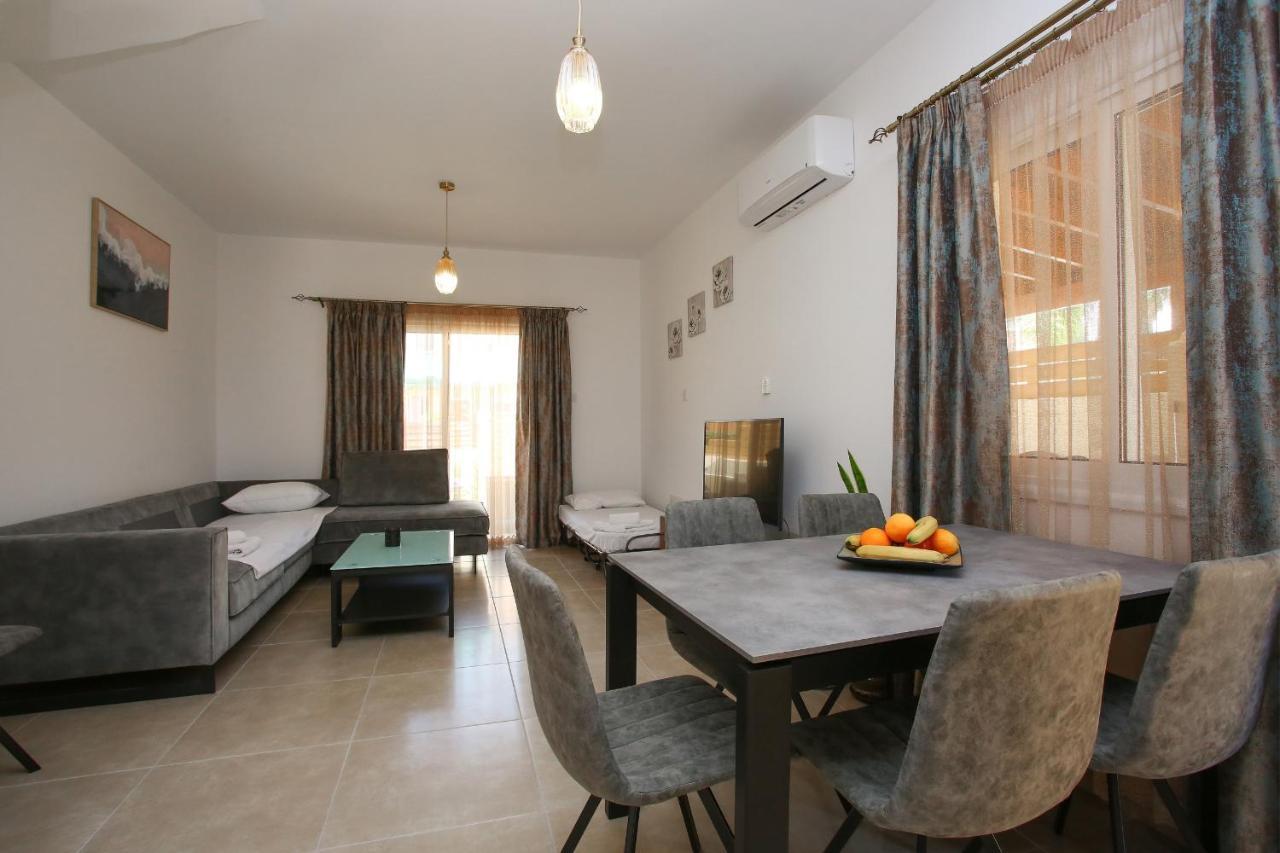 Star House Paphos Exterior foto
